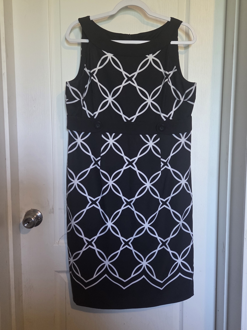Black and White Geometric Sheath Dress - Size 14